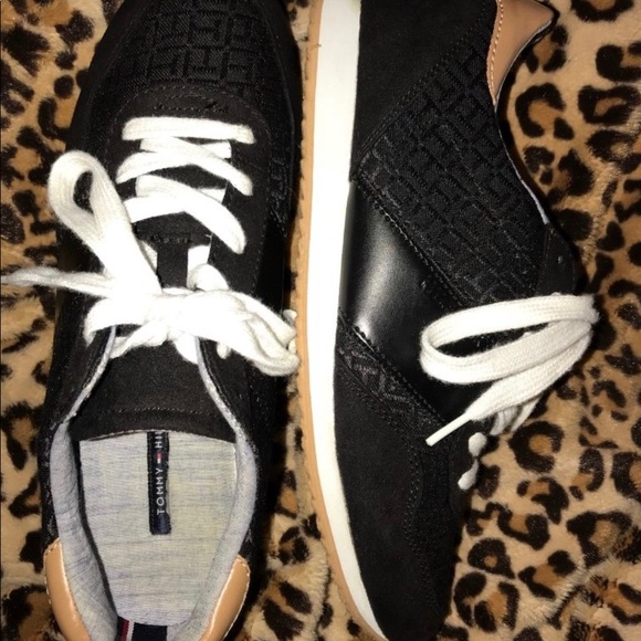 Tommy Hilfiger sneakers - Picture 3 of 5